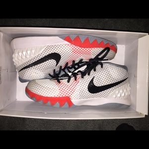 Nike Kyrie 1